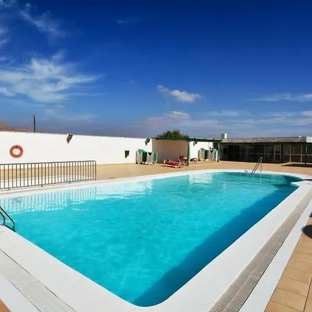 شقة Relax Tinosa Ist Eine Schoene In Einer Sehr Ruhigen Und Sehr Gepflegten Anlage Mit Gemeinschaftspool In *